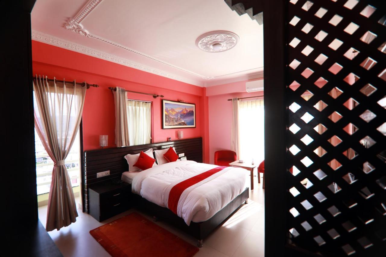 Hotel Task International Pokhara Ngoại thất bức ảnh