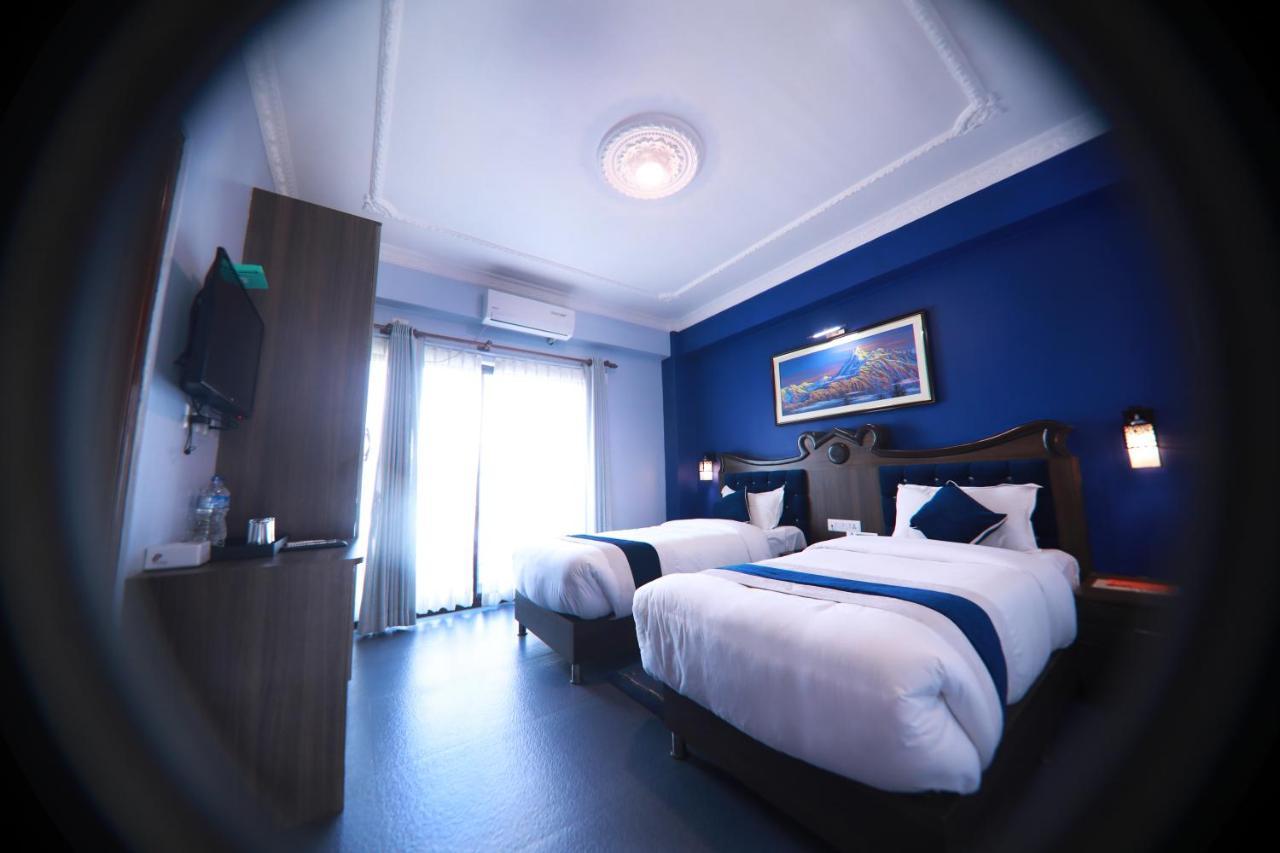 Hotel Task International Pokhara Ngoại thất bức ảnh